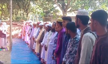 সৌদির সঙ্গে মিল রেখে চাঁপাইনবাবগঞ্জে ঈদ উদযাপন