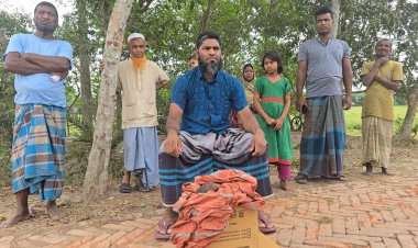দুমকীতে নবজাতক শিশুর লাশ নিয়ে সংবাদ সম্মেলন