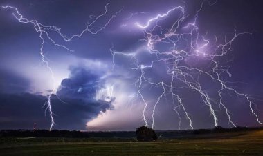 চাঁপাইনবাবগঞ্জে বজ্রপাতে তিন'জনের মৃত্যু