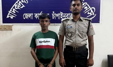 চাঁপাইনবাবগঞ্জে ইয়াবাসহ একজন আটক