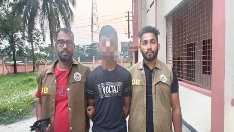 দুমকীতে শহীদ কন্যাকে ধর্ষণ ও আত্মহত্যা-আলোচিত প্রধান আসামী গ্রেপ্তার