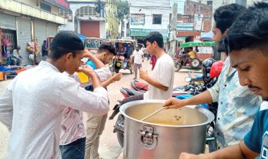 নওগাঁয় রক্তদাতা দিবসে ব্লাড সারকেলের উদ্যোগে বিনামূল্যে শরবত বিতরণ