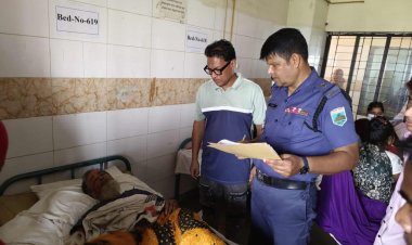 নওগাঁয় মামলার হাজিরা দিতে যাবার পথে সড়ক দুর্ঘটনায় নিহত-১ আহত-৬