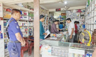 গোমস্তাপুরে এক ফার্মেসিকে জরিমানা