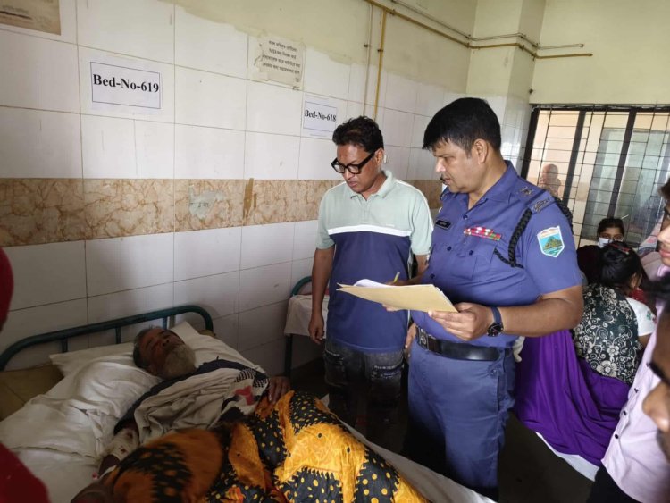 নওগাঁয় মামলার হাজিরা দিতে যাবার পথে সড়ক দুর্ঘটনায় নিহত-১ আহত-৬