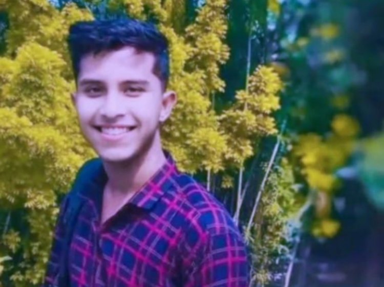 অর্থাভাবে রুদ্ধ বরিশাল বিশ্ববিদ্যালয়ে চান্স পাওয়া মাজারুলের ভর্তি