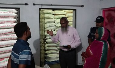 নওগাঁর বদলগাছীতে অবৈধভাবে শশুর বাড়িতে মজুদ করা ৫০০ বস্তা চাল জব্দ