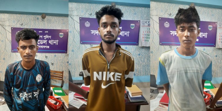 চাঁপাইনবাবগঞ্জে চায়ের দোকানে ককটেল বিস্ফোরণের ঘটনায় গ্রেফতার-৩