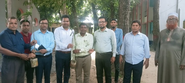 নবীগঞ্জে শিক্ষা প্রতিষ্ঠানে ফলদ গাছের চারা বিতরণ