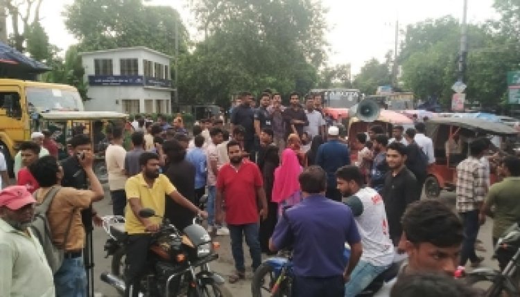 চাঁপাইনবাবগঞ্জে ব্লকেড কর্মসূচি পালিত