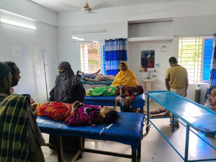 গোমস্তাপুরে জমি নিয়ে দুপক্ষের সংঘর্ষে আহত-৩০