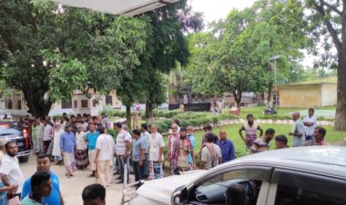 নাচোলে হাজার দিঘি বিলে বাঁধ নির্মাণকে কেন্দ্র করে সংঘর্ষের আশংকা