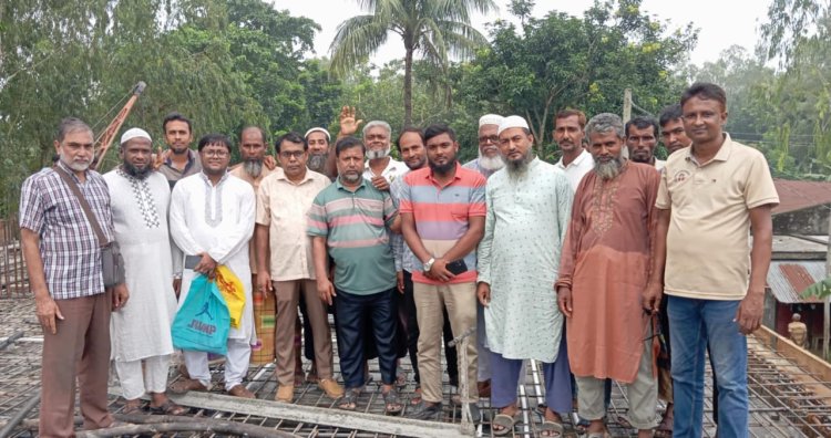 আত্রাইয়ে মহিলা কলেজে ছাদ ঢালাই উদ্বোধন