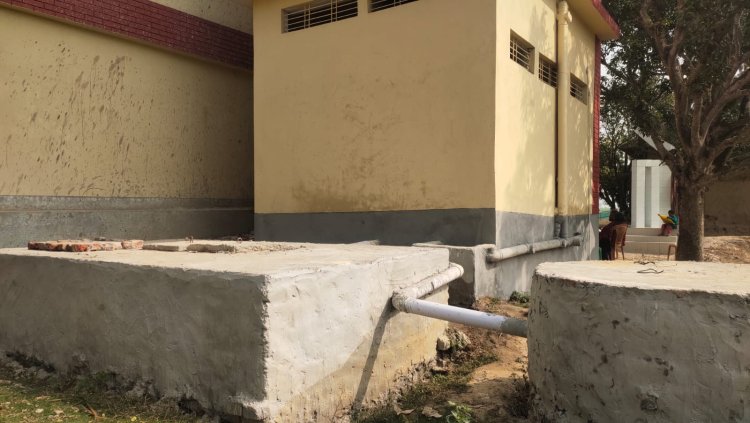 নিয়ামতপুরে নিম্নমানের সামগ্রী দিয়ে ওয়াশব্লক নির্মাণ জনমনে নানা কথা