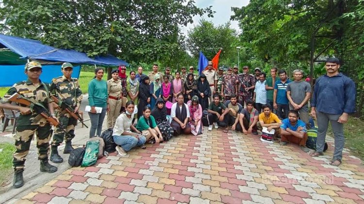 ভারতে অনুপ্রবেশ-চুয়াডাঙ্গা সীমান্ত দিয়ে ২২ বাংলাদেশিকে হস্তান্তর