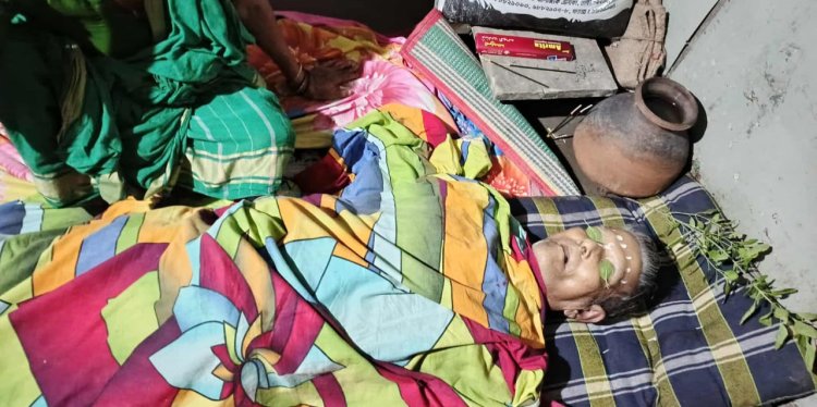 দুমকিতে সাপের কামড়ে প্রাণ গেল বৃদ্ধের