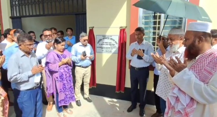 চাঁপাইনবাবগঞ্জে বিএমডিএ'র নবনির্মিত ভবন উদ্বোধন করলেন কৃষি সচিব