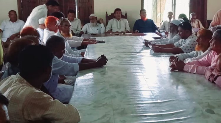 রহনপুরে বিএনপির ৩১ দফার লিফলেট বিতরণ ও দলীয় আলোচনা সভা