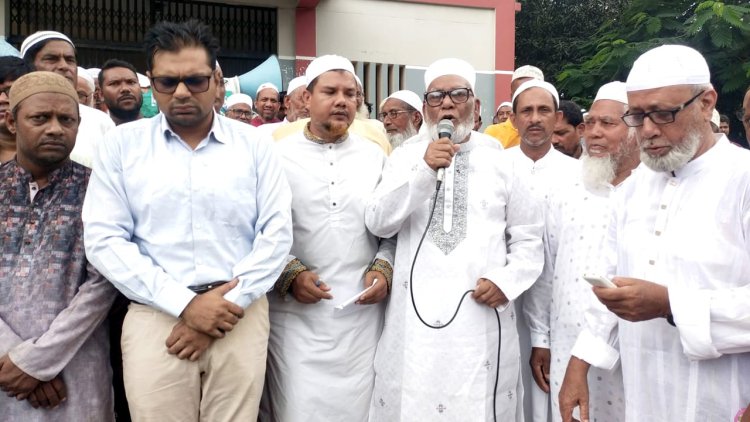 শিবগঞ্জে বীরমুক্তিযোদ্ধা আশরাফুল মাস্টার রাষ্ট্রীয় মর্যাদায় সমাহিত