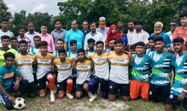 নাচোলে জেলা প্রশাসক গোল্ডকাপ ফুটবল টুর্নামেন্টের প্রীতি ম্যাচ উদ্বোধন