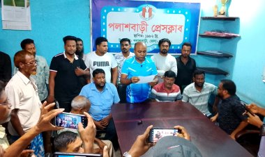 পলাশবাড়ীতে শ্রমিকদল নেতার সংবাদ সম্মেলন