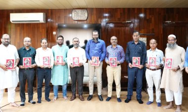 পবিপ্রবিতে স্মরণীয় জুলাই স্মরণিকার মোড়ক উন্মোচন