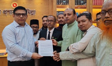 কুমিল্লা-ব্রাহ্মণবাড়িয়া আঞ্চলিক মহাসড়ক সংস্কারের দাবিতে স্মারকলিপি