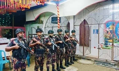 চাঁপাইনবাবগঞ্জে দুর্গাপূজা নির্বিঘ্নে উদযাপনে বিজিবির কড়া নিরাপত্তা