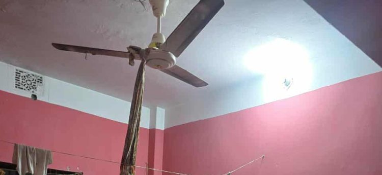 দুমকিতে গৃহবধুর আত্মহত্যা  ‎