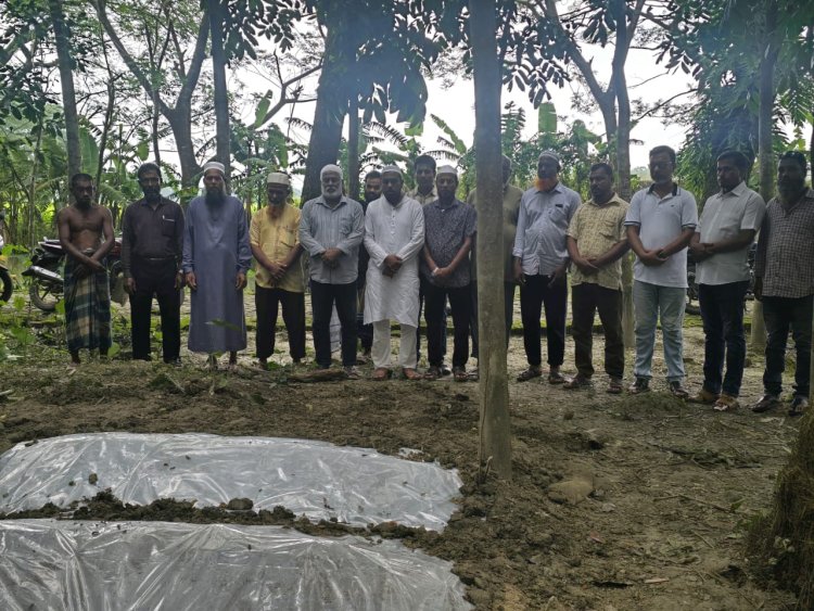 কবর জিয়ারত ও গ্যাস সিলিন্ডার বিস্ফোরণে নিহত পরিবারের খোঁজখবর নিলেন দুমকি উপজেলা বিএনপি