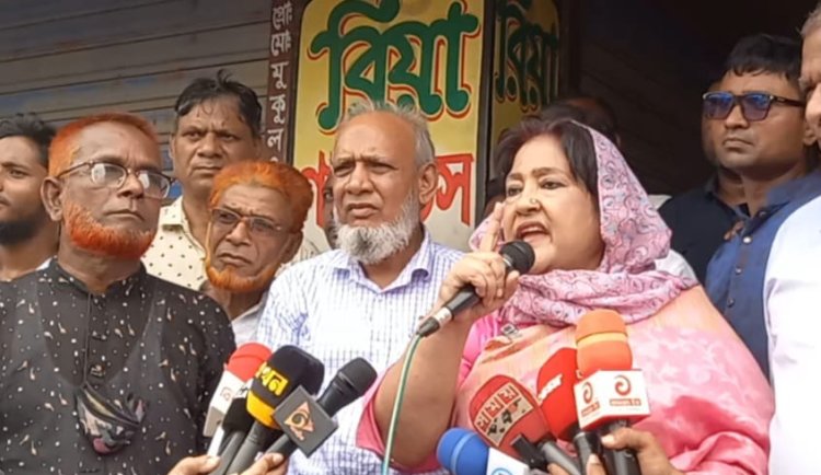 গোমস্তাপুরে বিএনপি নেত্রী পাপিয়ার বিশাল মোটরসাইকেল শোডাউন