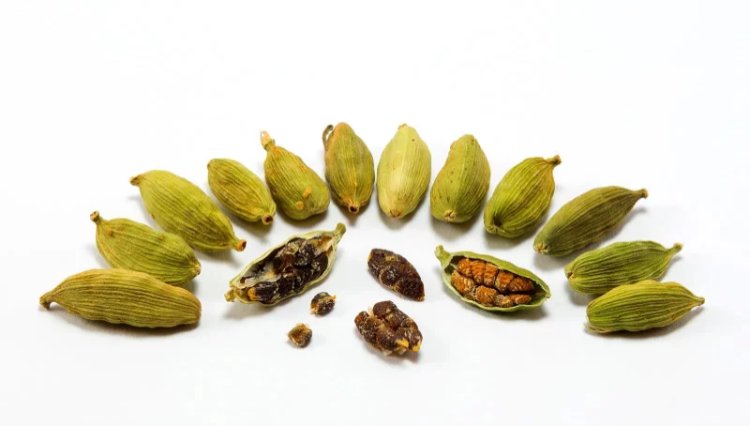 এলাচেই লুকানো ১০ রোগের প্রাকৃতিক সমাধান