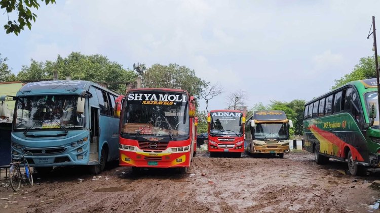চাঁপাইনবাবগঞ্জ থেকে দূরপাল্লার বাস চলাচল পুনরায় শুরু