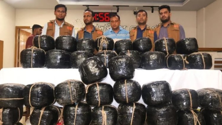 মাদারীপুরে ২০০ কেজি গাঁজাসহ দুইজন গ্রেফতার