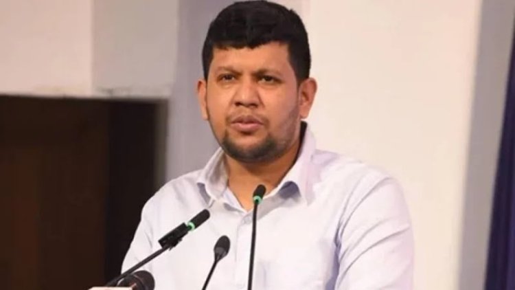 বিএনপি-জামায়াত ভাগ-ভাটোয়ারা করে প্রশাসন দখল করেছে-তথ্য উপদেষ্টা মাহফুজ