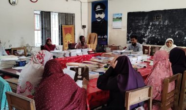 আরাগ আনন্দপুর আদর্শ উচ্চ বিদ্যালয়ে শিক্ষক-কর্মচারীদের কর্মবিরতি পালন
