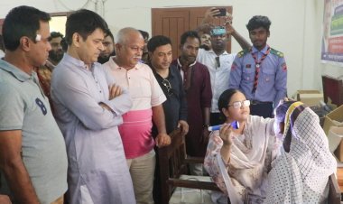 নওগাঁয় চক্ষু শিবিরের ফ্রি সেবা-চোখের চিকিৎসায় আর্থিক বাধা নেই