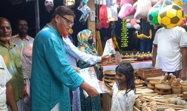 রহনপুরে ৩১ দফা লিফলেট বিতরণ ও পথসভা করলেন এ্যাড-নুরুল ইসলাম সেন্টু