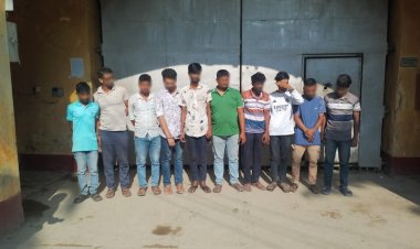 কুমিল্লা মেডিক্যাল কলেজে র‍্যাবের অভিযানে ১০ দালাল গ্রেপ্তার