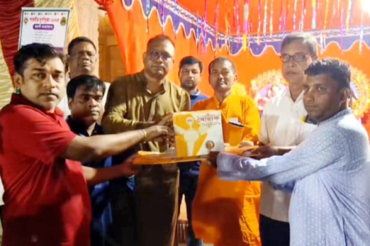 নাচোল ও গোমস্তাপুরে বিভিন্ন পুজা মন্ডপ পরিদর্শন ও আর্থিক সহায়তা দিলেন অপু