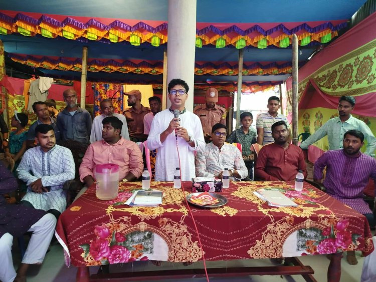 দুমকীতে পূজা মন্ডপে এনসিপির শুভেচ্ছা বিনিময়