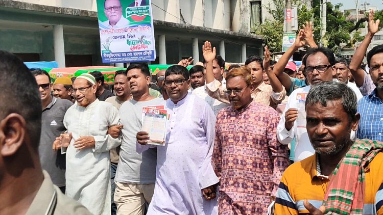 নিয়ামতপুরে ৩১ দফা বাস্তবায়নে গণসংযোগ 