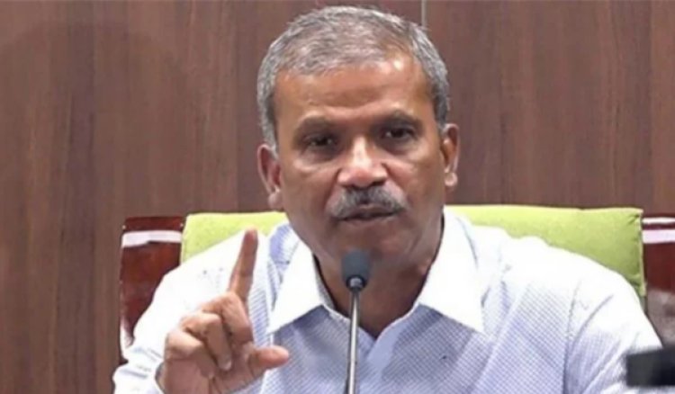 উপদেষ্টা হিসেবে আমাদের কারও সেফ এক্সিটের দরকার নেই-আসিফ নজরুল