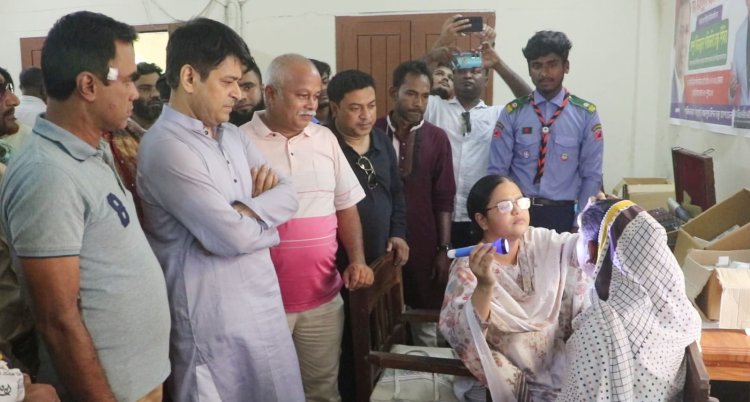 নওগাঁয় চক্ষু শিবিরের ফ্রি সেবা-চোখের চিকিৎসায় আর্থিক বাধা নেই