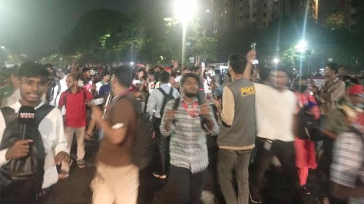 জুলাই সনদ বাতিলের দাবিতে সংসদ ভবন এলাকায় বিক্ষোভ