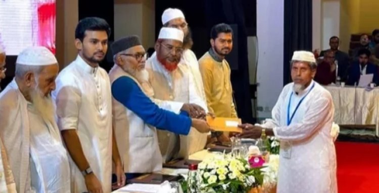 শাপলা চত্বর ও ২০২১ আন্দোলনের শহীদ পরিবার পেল ৭ কোটি ৭০ লাখ টাকার সহায়তা