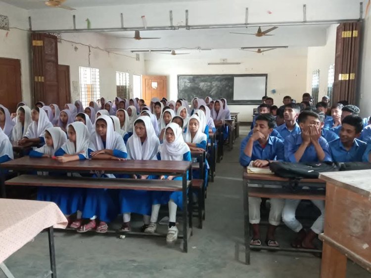 কর্মবিরতির ক্ষতি পোষাতে শনিবারেও ক্লাস বুড়িচংয়ে
