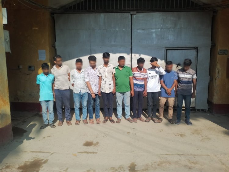 কুমিল্লা মেডিক্যাল কলেজে র্যাবের অভিযানে ১০ দালাল গ্রেপ্তার