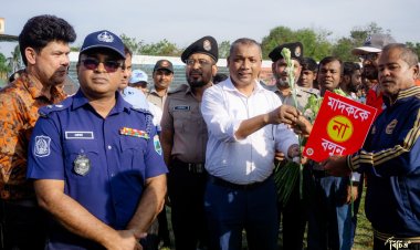 চাঁপাইনবাবগঞ্জে মাদক বিরোধী ফুটবল টুর্নামেন্টের উদ্বোধন