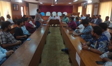 বিপ্লব ও সংহতি দিবস পালনে পবিপ্রবিতে প্রস্তুতিমূলক সভা 